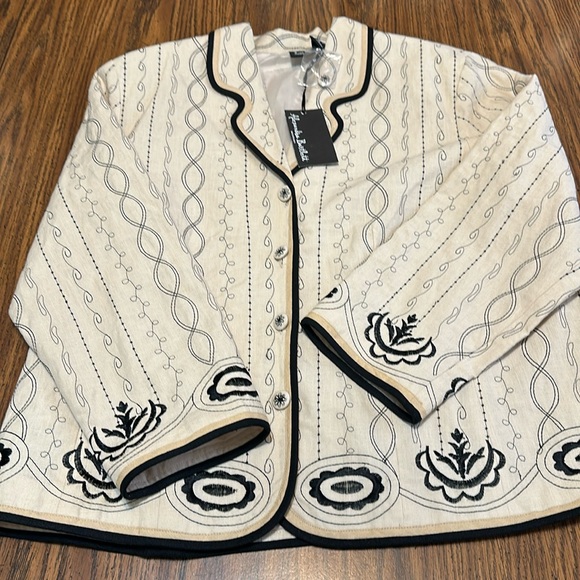 Alexandra Bartlett Jackets & Blazers - New Alexandra Bartlett 100% Linen Women’s Blazer Size 1X